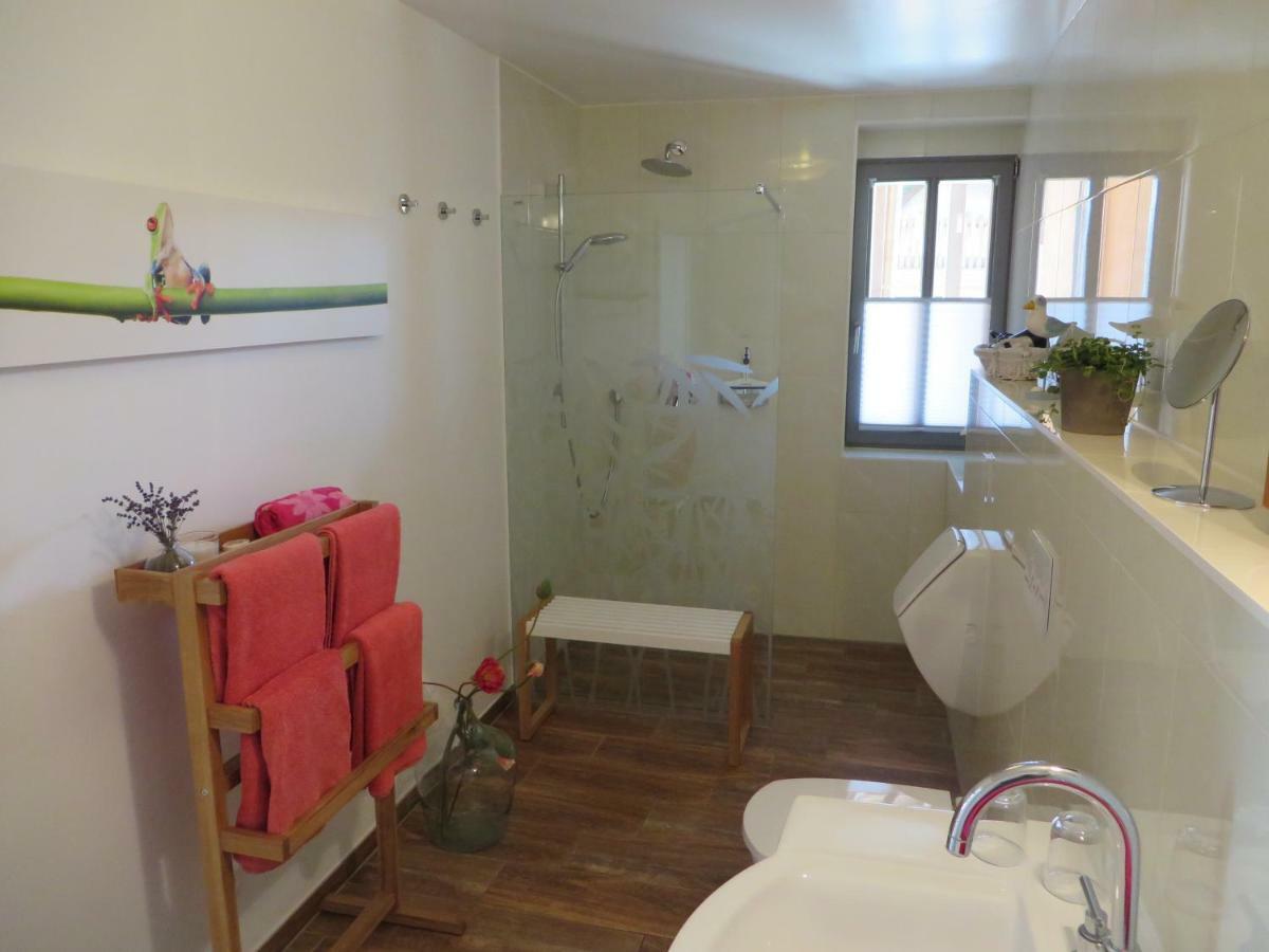 נאומבורג Privatzimmer Othmarsweg מראה חיצוני תמונה
