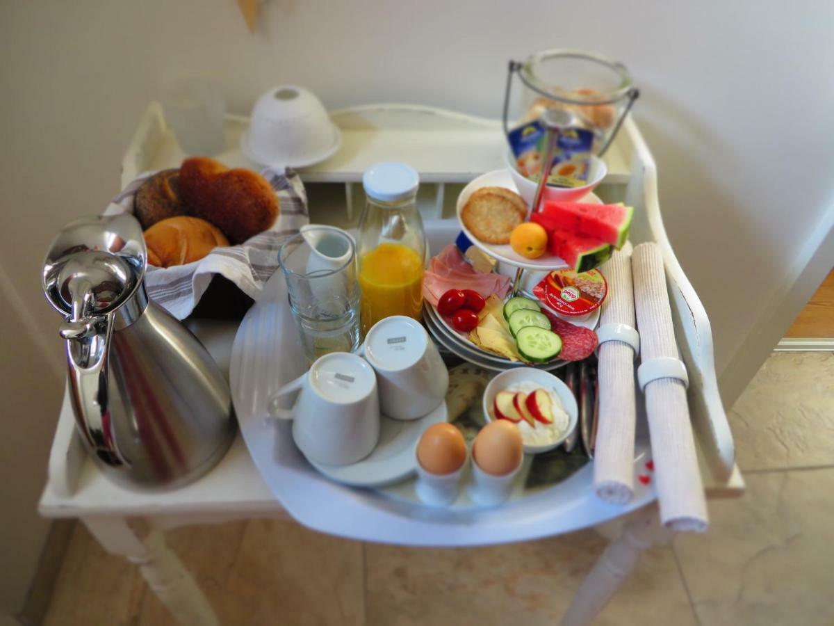 נאומבורג Privatzimmer Othmarsweg מראה חיצוני תמונה
